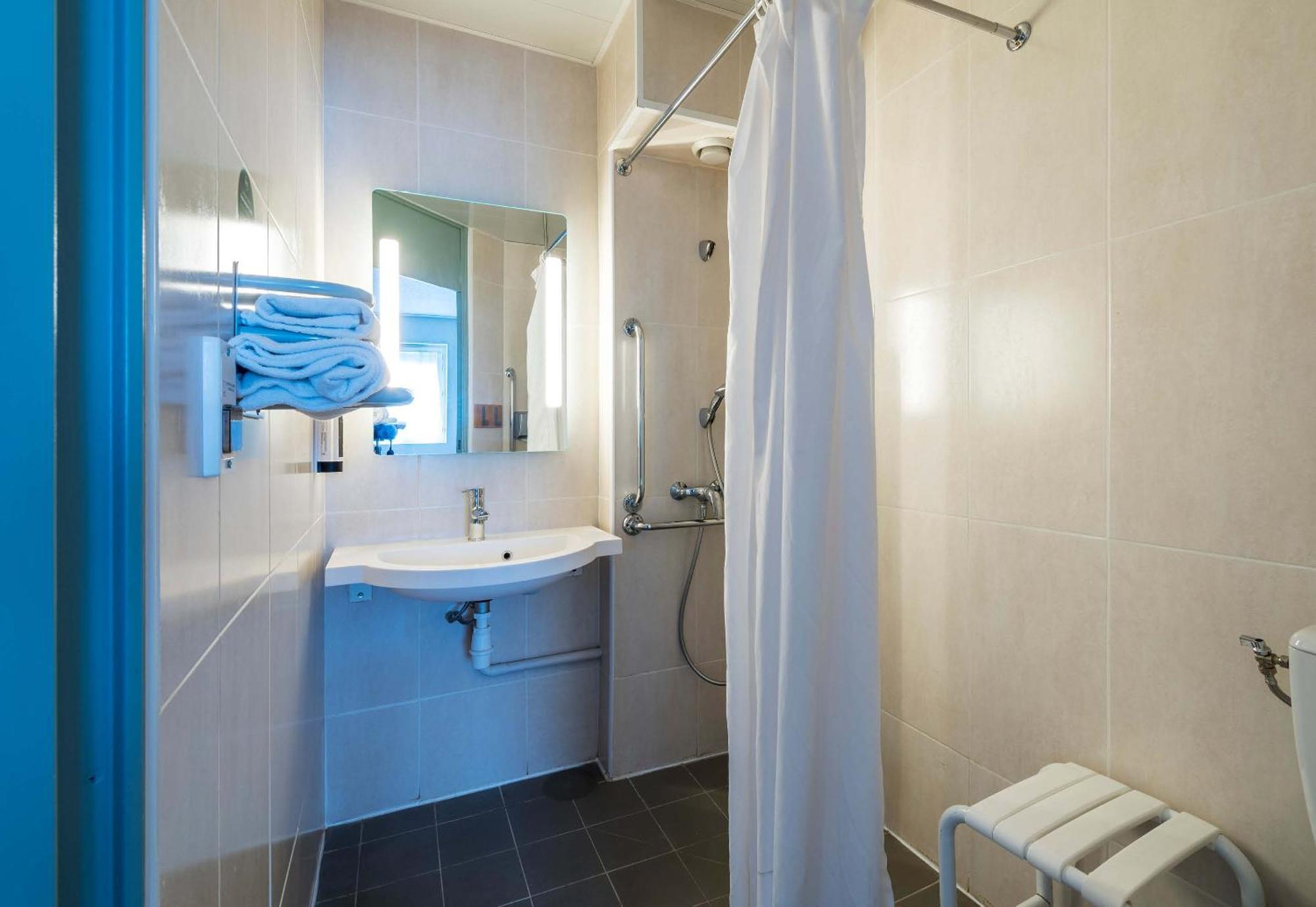 B&B Hotel Angers 2 Universite Beaucouzé Zewnętrze zdjęcie